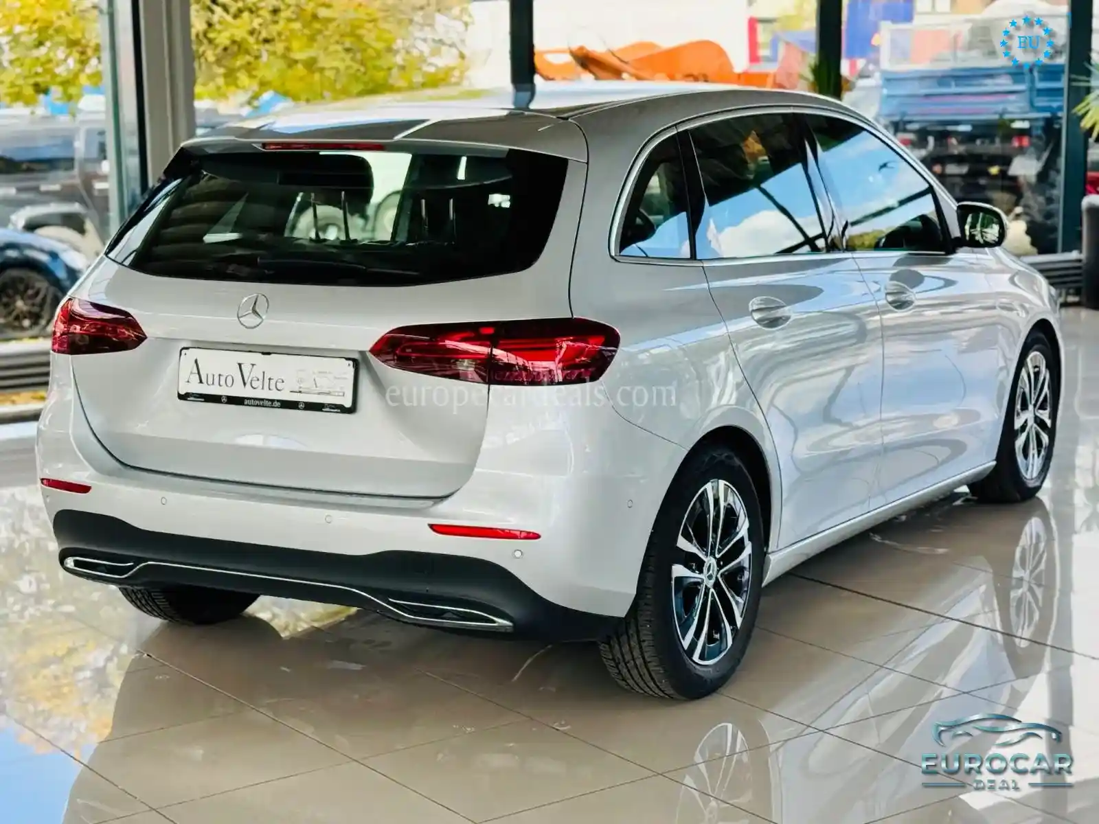 Mercedes-Benz B 220