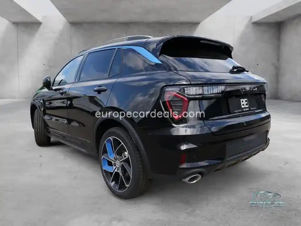 Lynk&Co 01