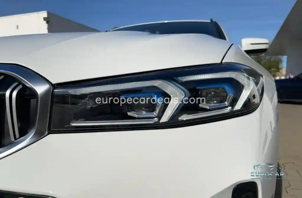 BMW 330