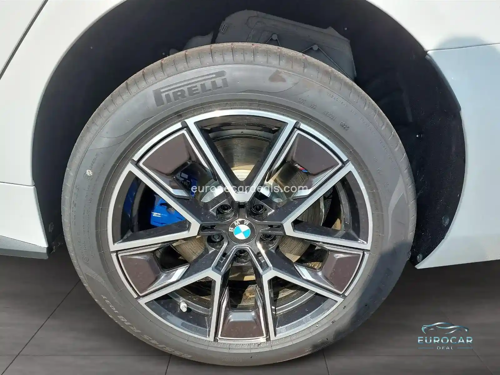 BMW i4