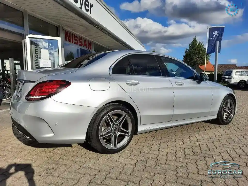 Mercedes-Benz C 400