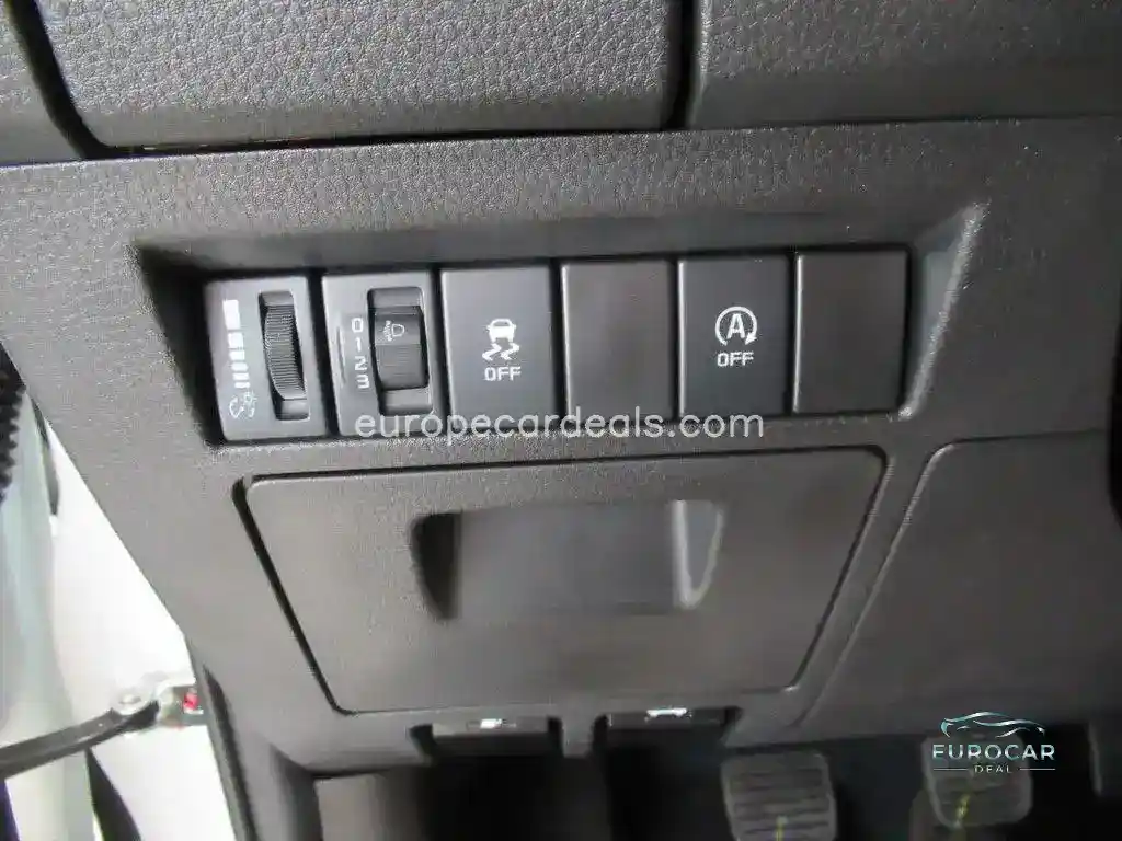 Double Cab 4WD LSE (BTF)