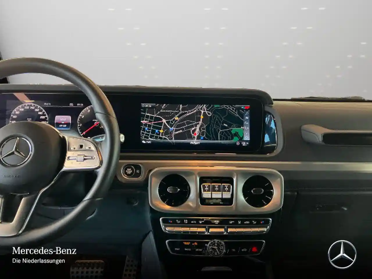 Mercedes-Benz G 500