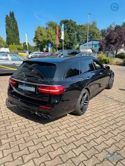 Mercedes-Benz E 63 AMG