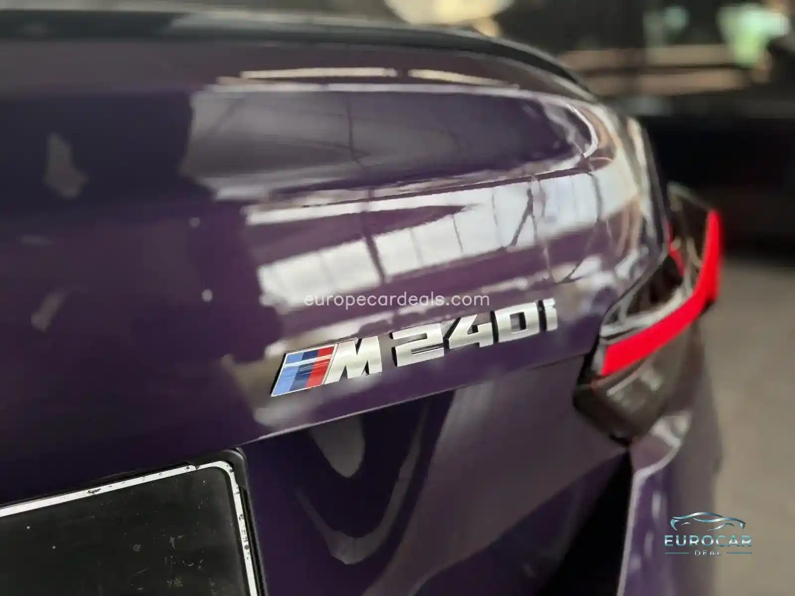 BMW M240i