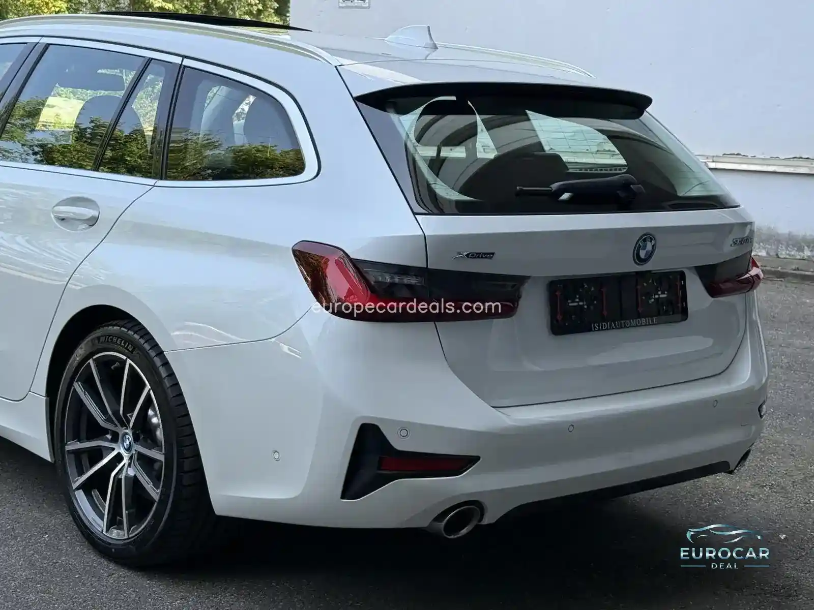 BMW 330