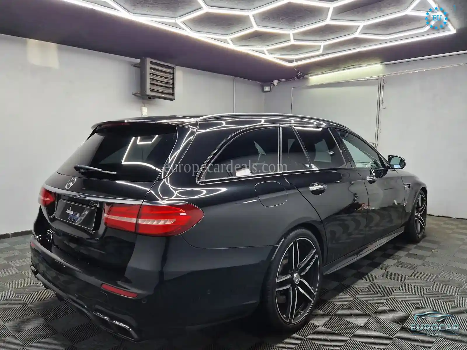 Mercedes-Benz E 63 AMG