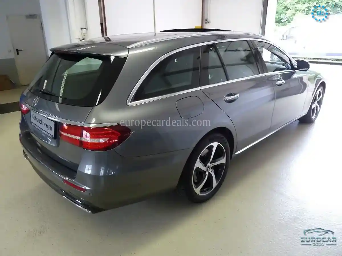 Mercedes-Benz E 400