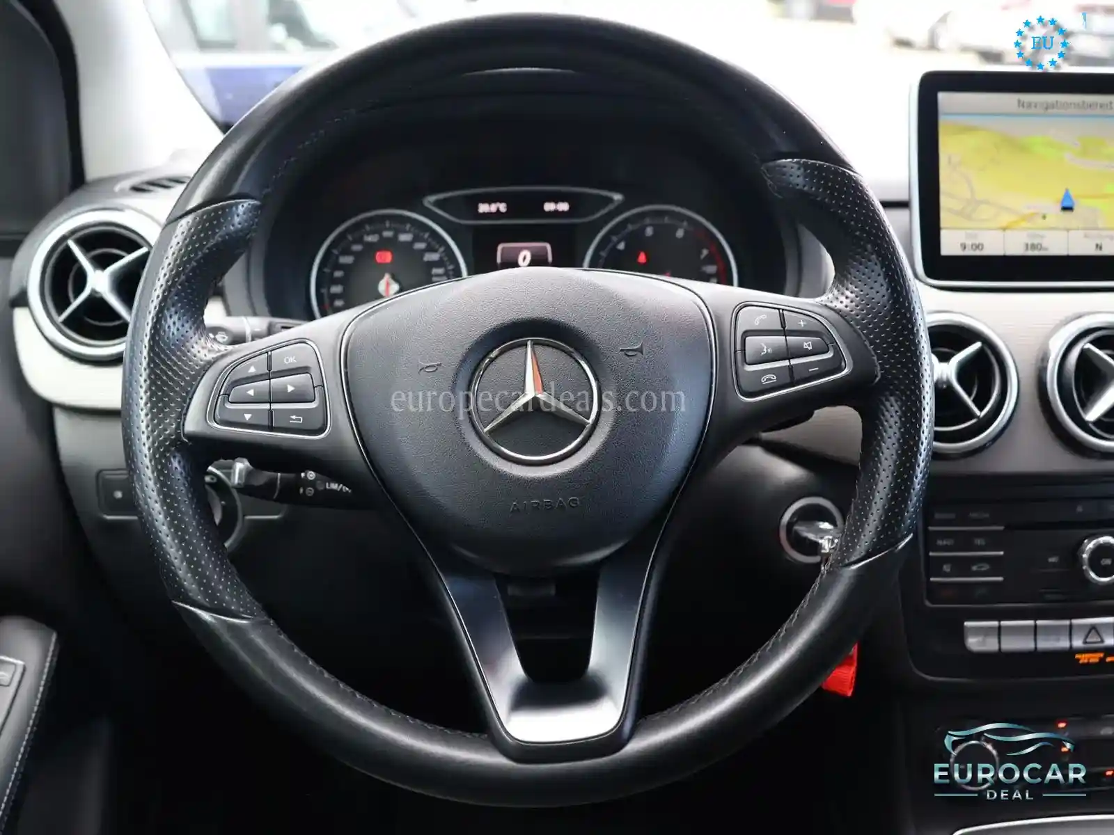 Mercedes-Benz B 180