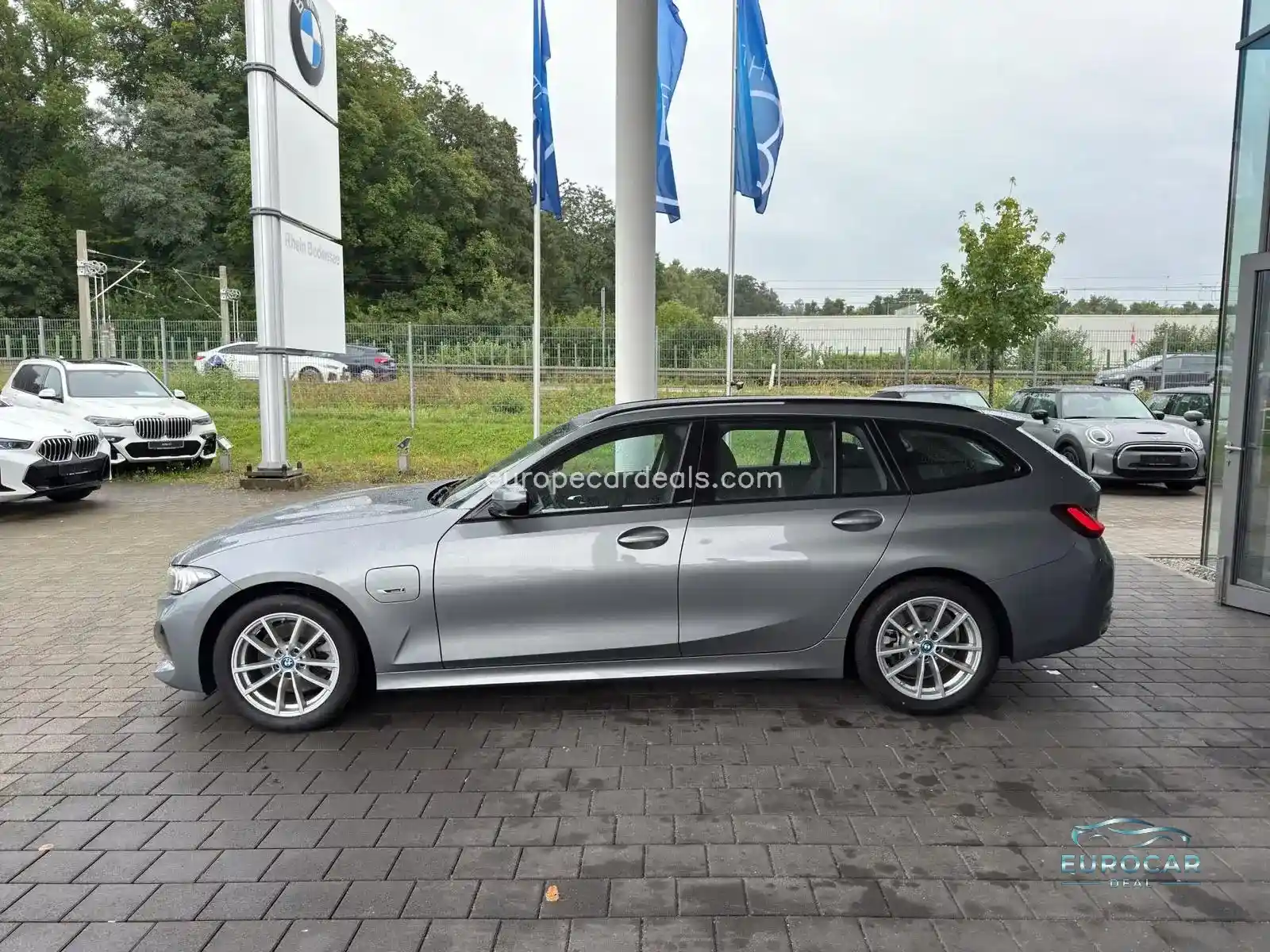 BMW 330
