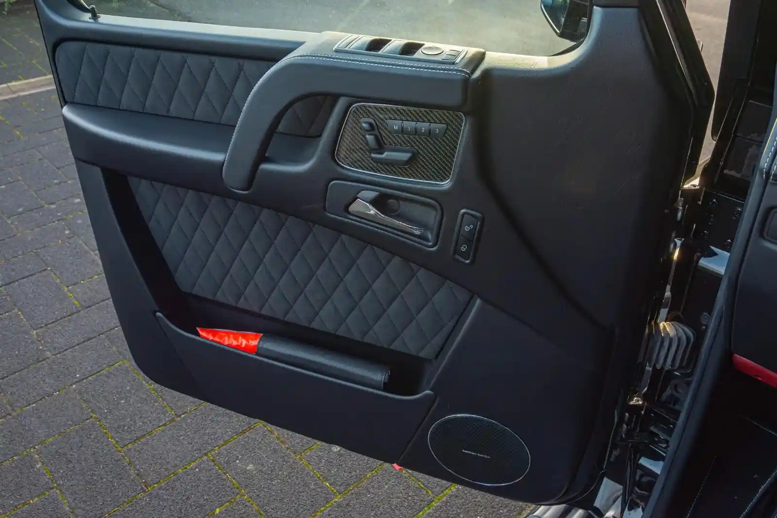 Mercedes-Benz G 500