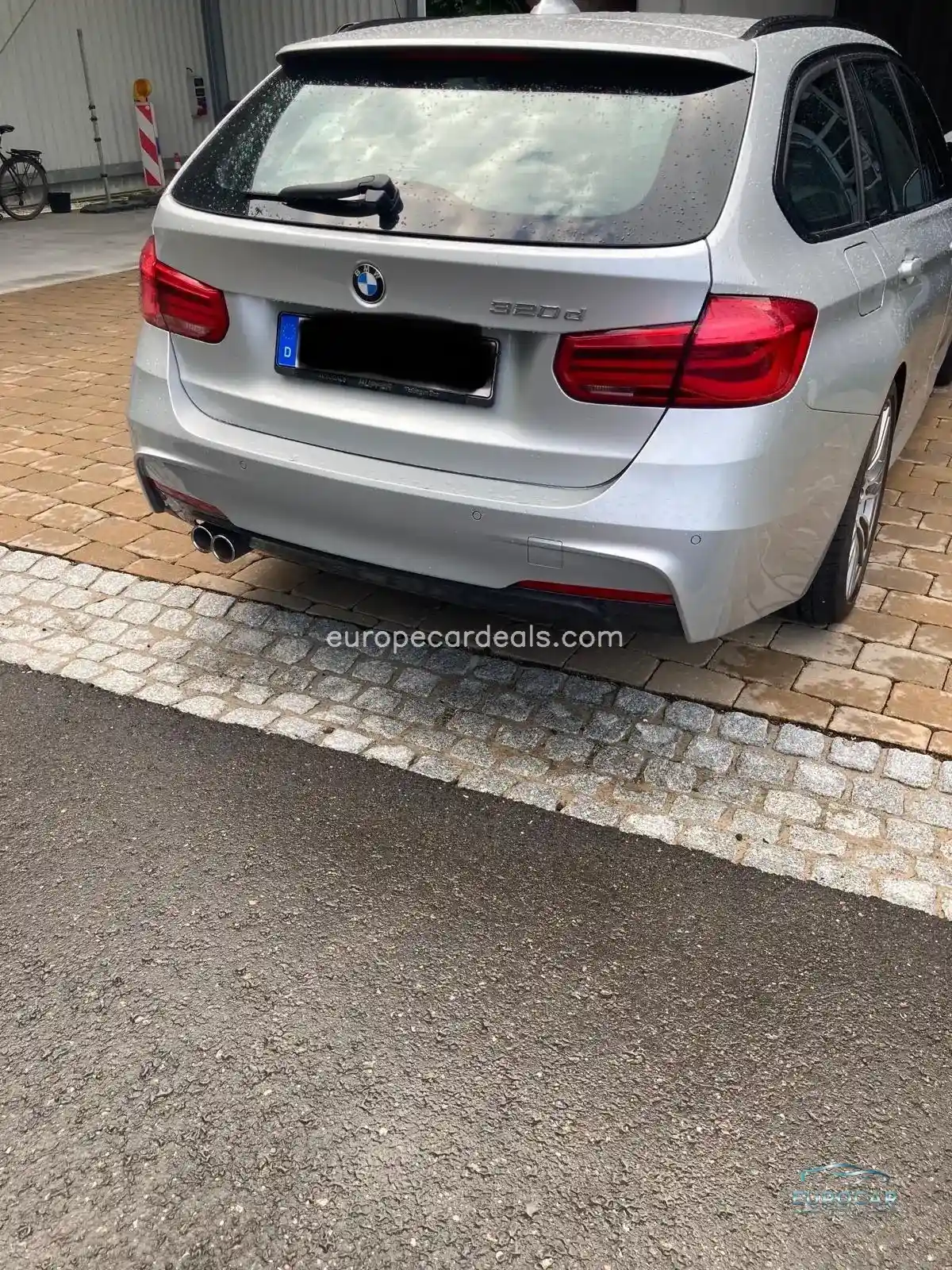 BMW 320