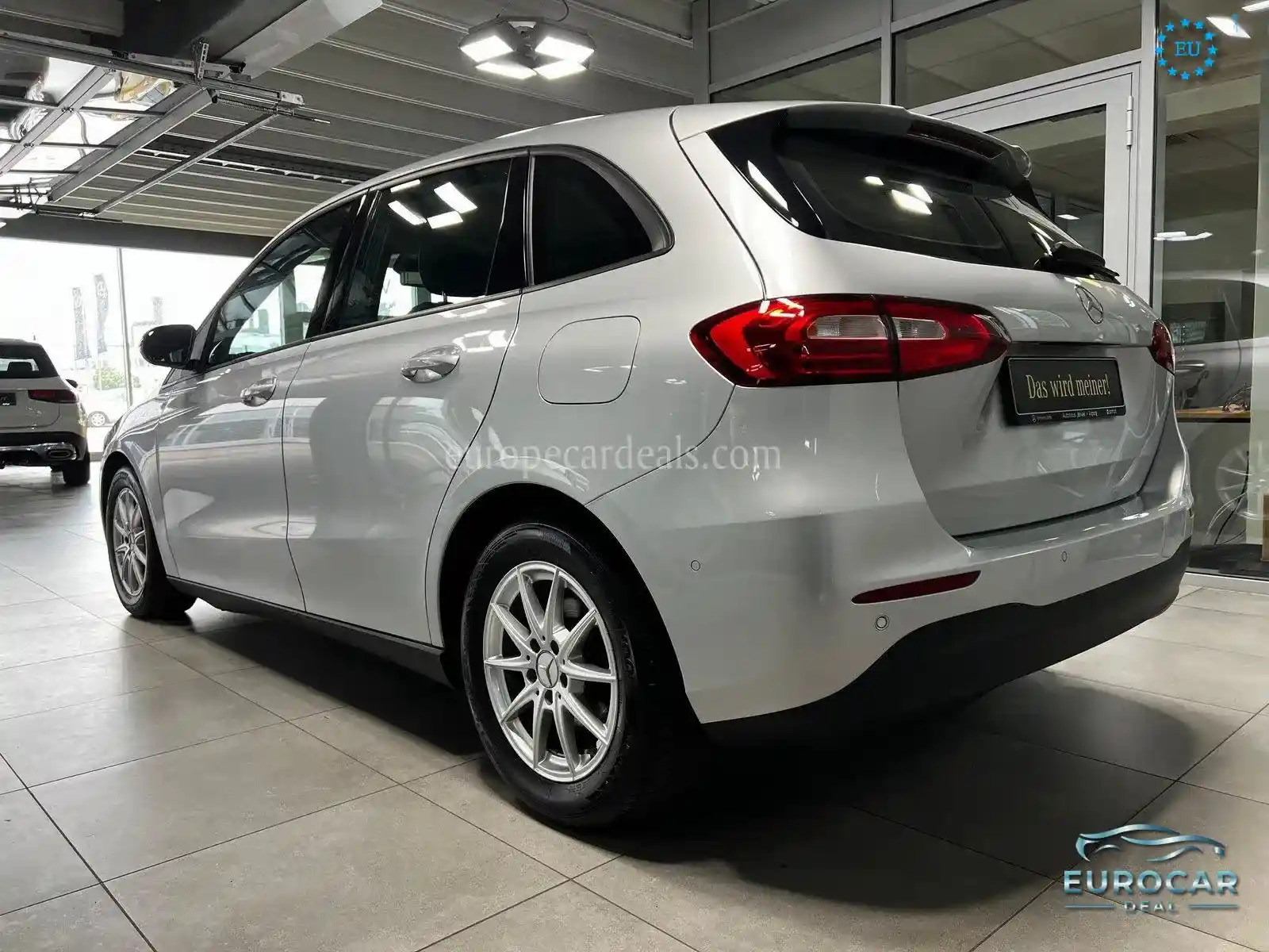 Mercedes-Benz B 180