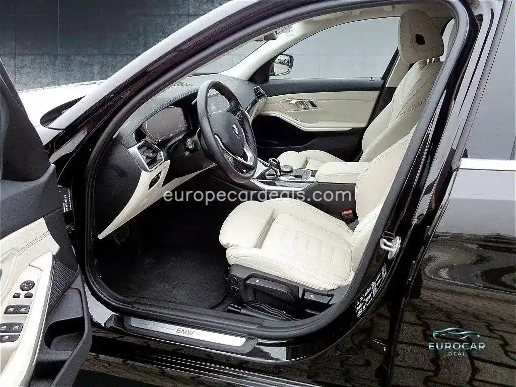 BMW 330