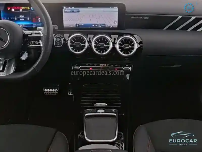 Mercedes-Benz A 35 AMG