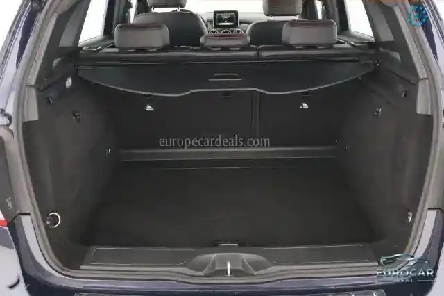 Mercedes-Benz B 220