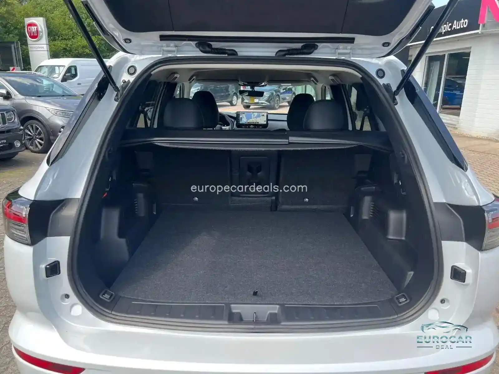 Mitsubishi Plug-in Hybrid Outlander