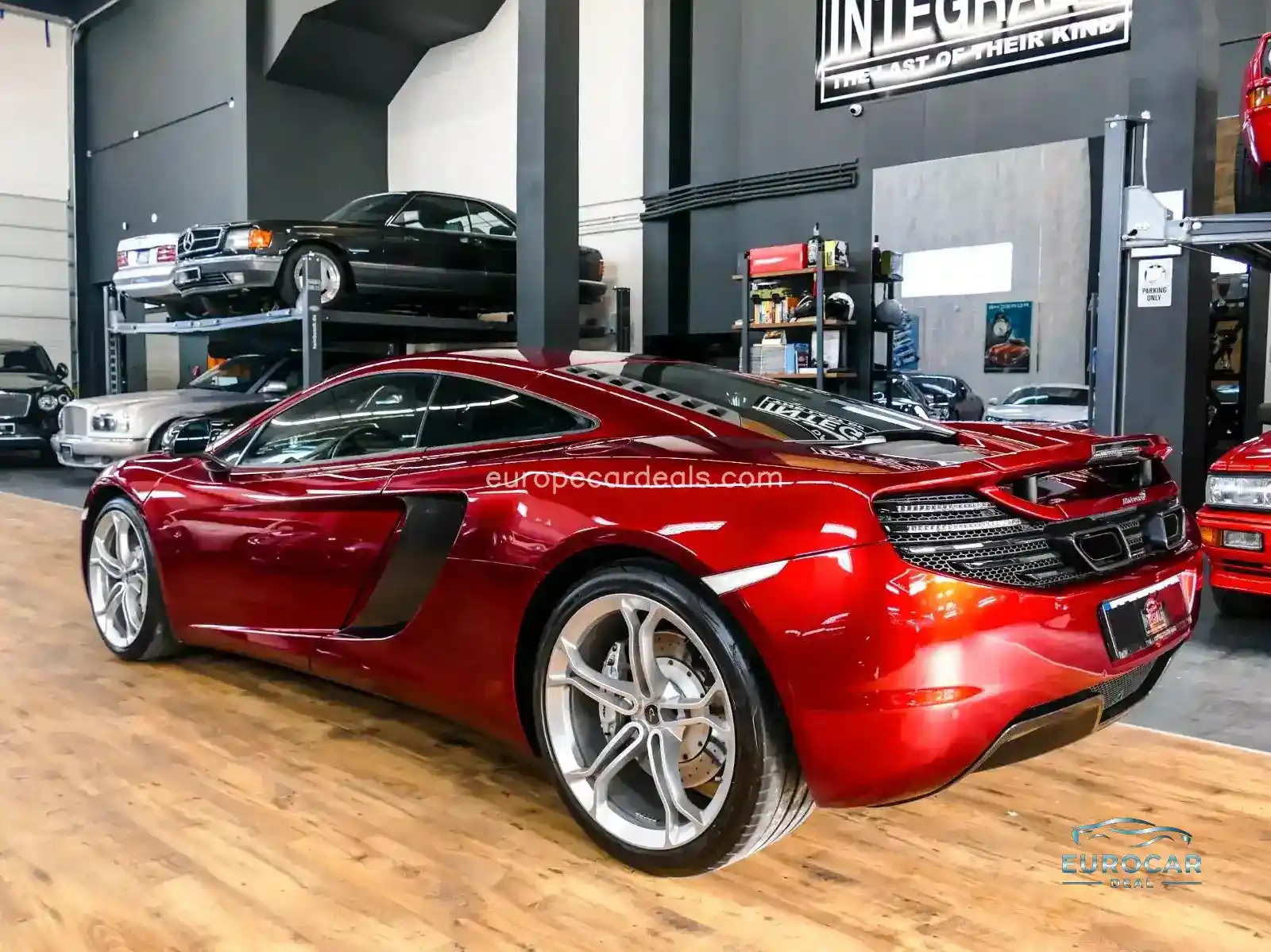 McLaren MP4-12C