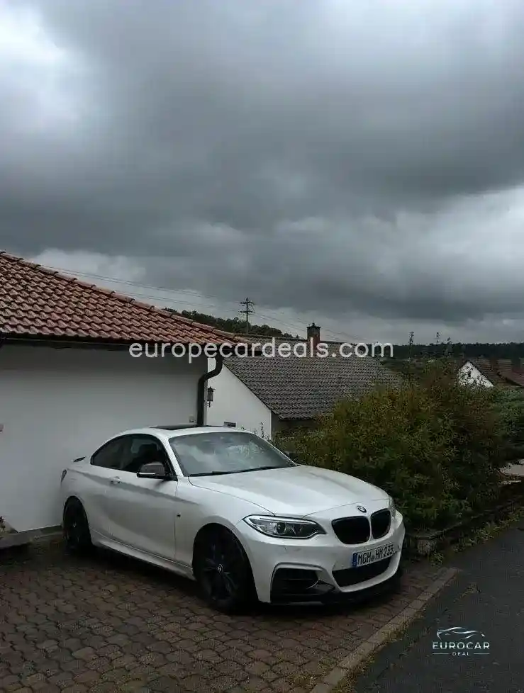 BMW M235