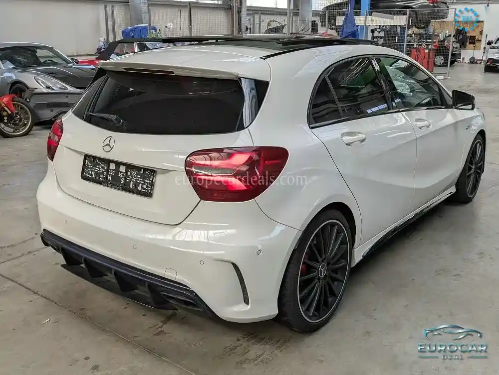Mercedes-Benz A 45 AMG