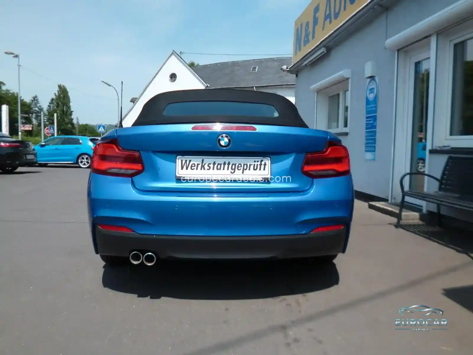 BMW 220