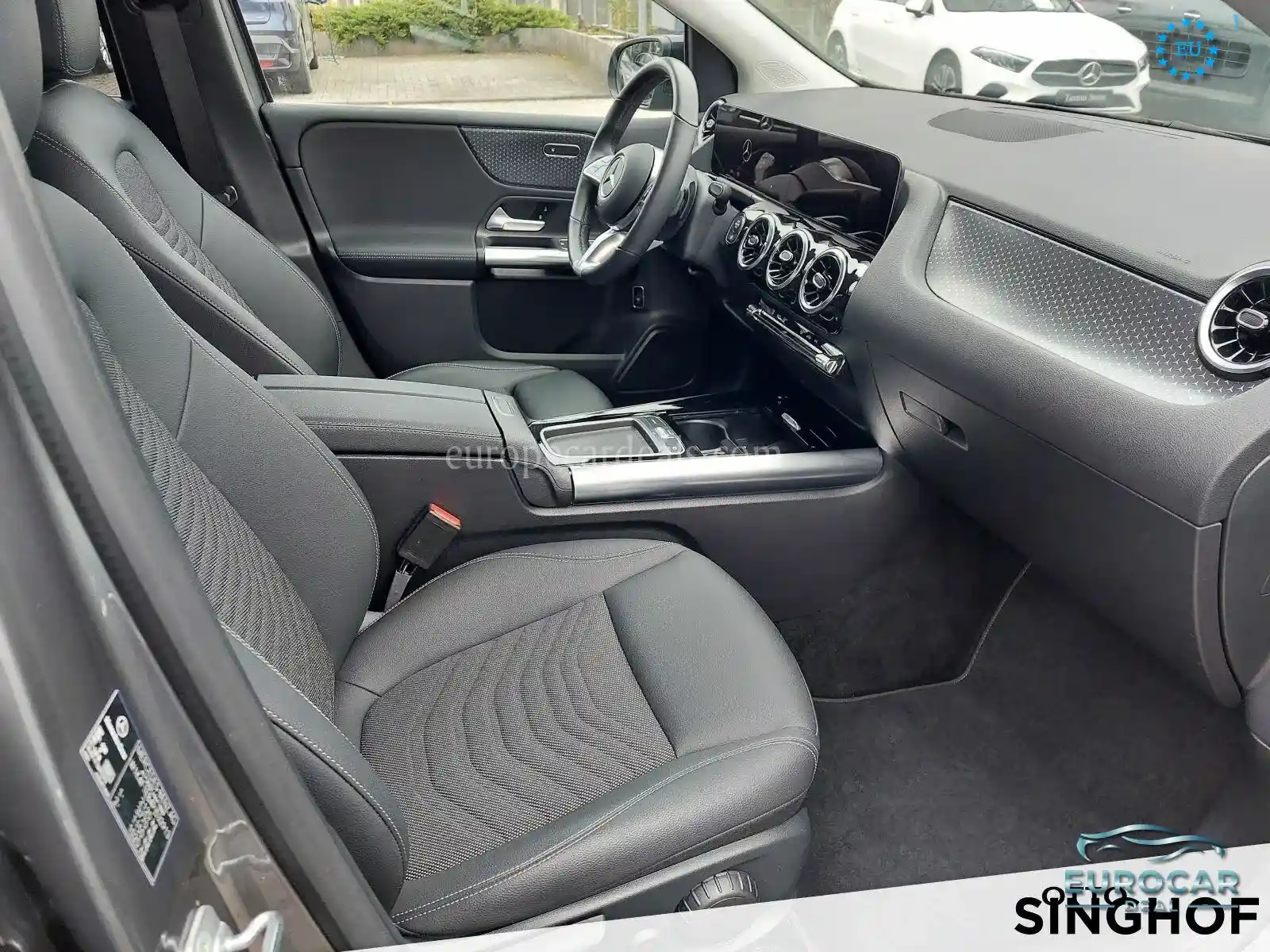 Mercedes-Benz B 220