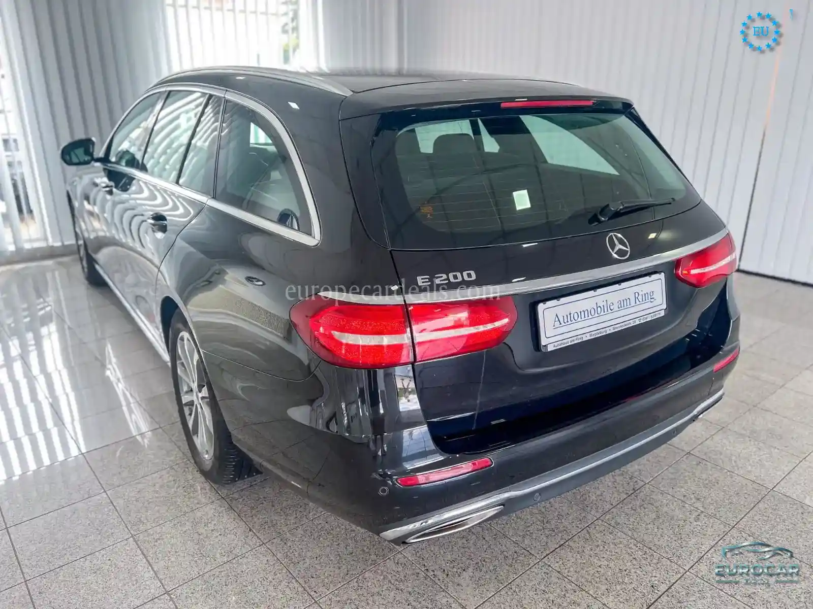 Mercedes-Benz E 200