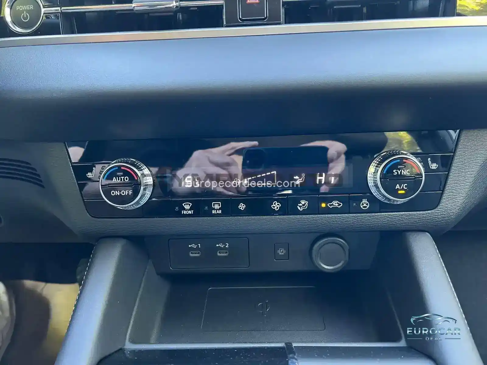 Mitsubishi Plug-in Hybrid Outlander