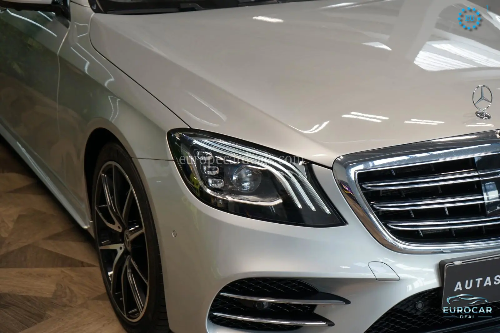 Mercedes-Benz S 560
