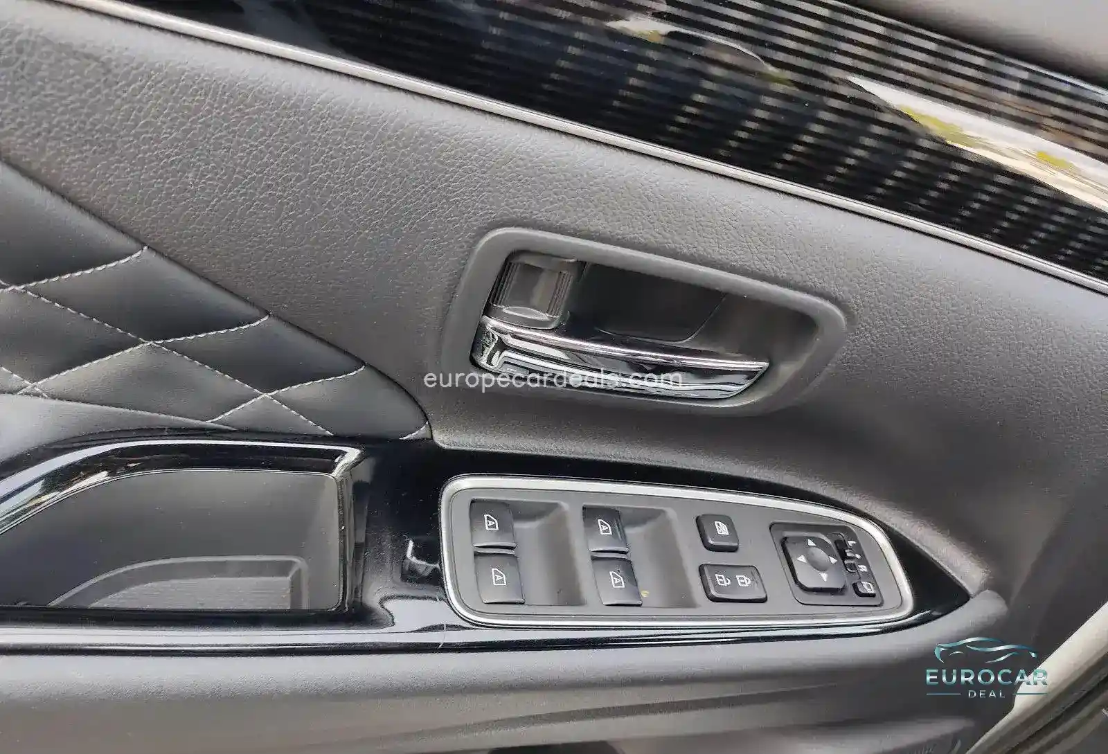 Mitsubishi Plug-in Hybrid Outlander