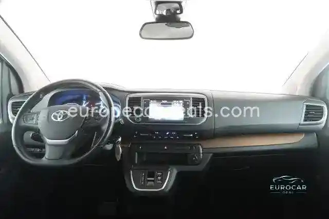 Toyota Proace (Verso)
