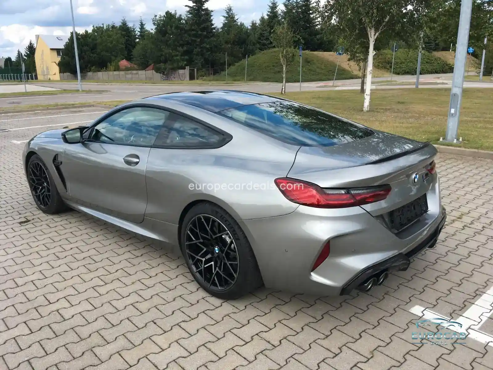 BMW M8