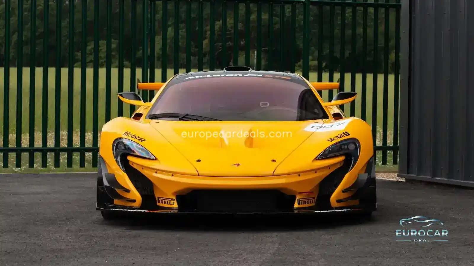 McLaren P1