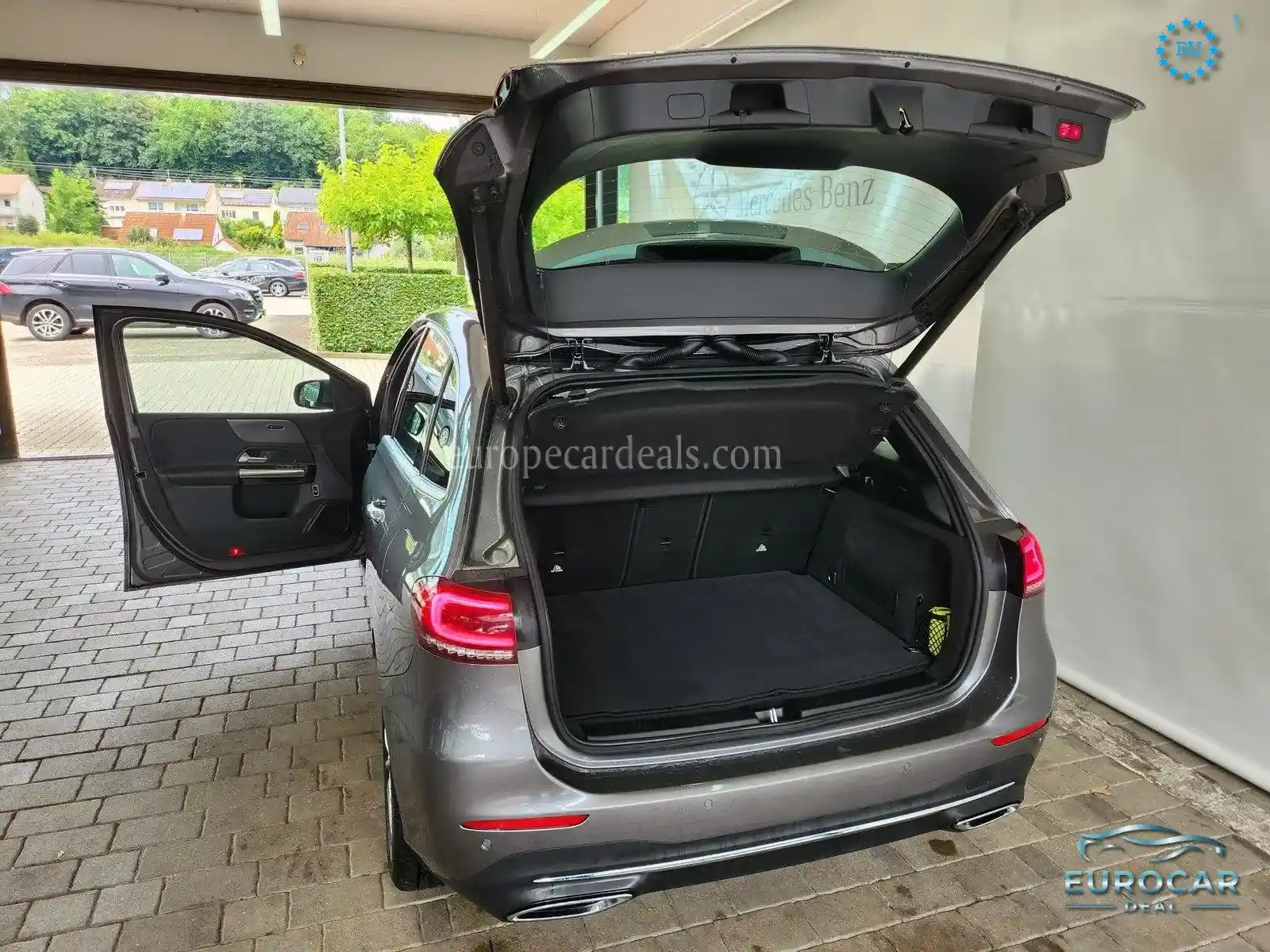 Mercedes-Benz B 200