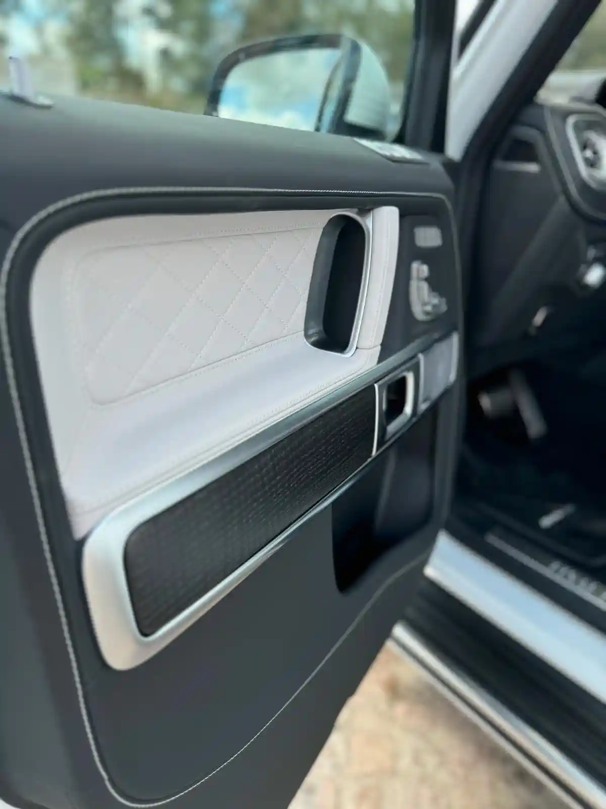 Mercedes-Benz G 500