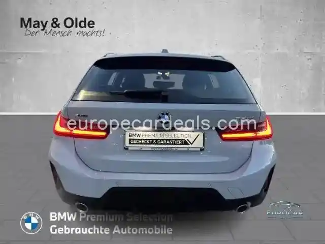 BMW 330