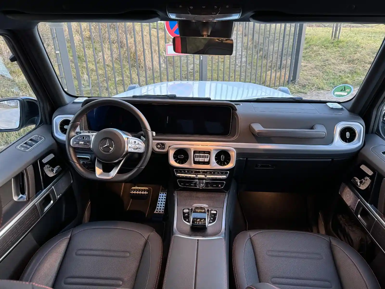 Mercedes-Benz G 500