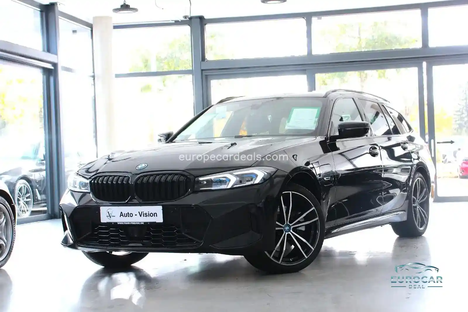BMW 330