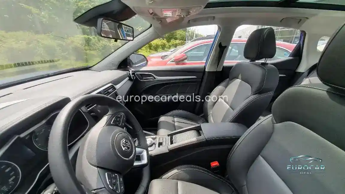 MG ZS