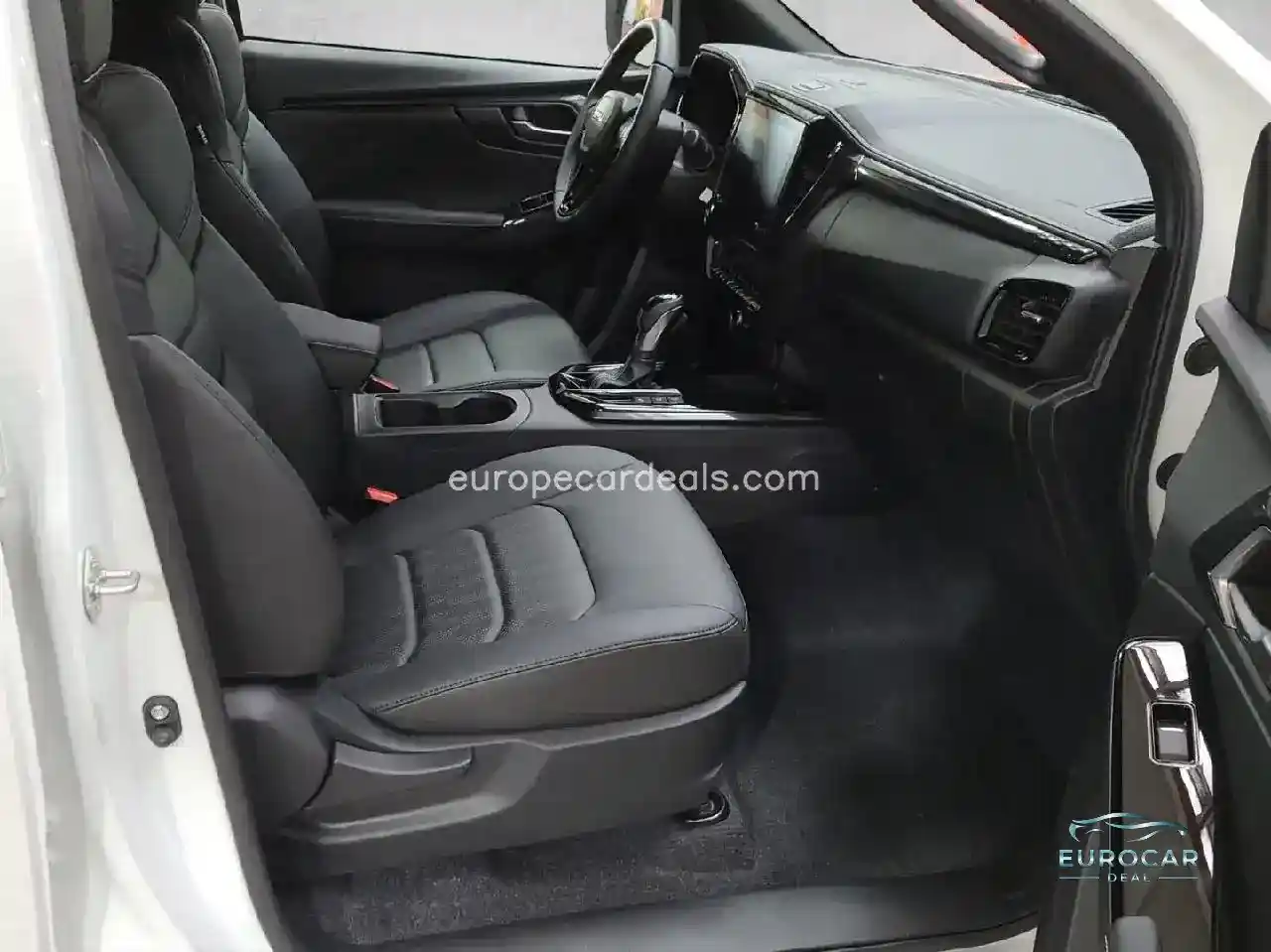 Double Cab 4WD V-CROSS 1.9D 120KW/163PS AT