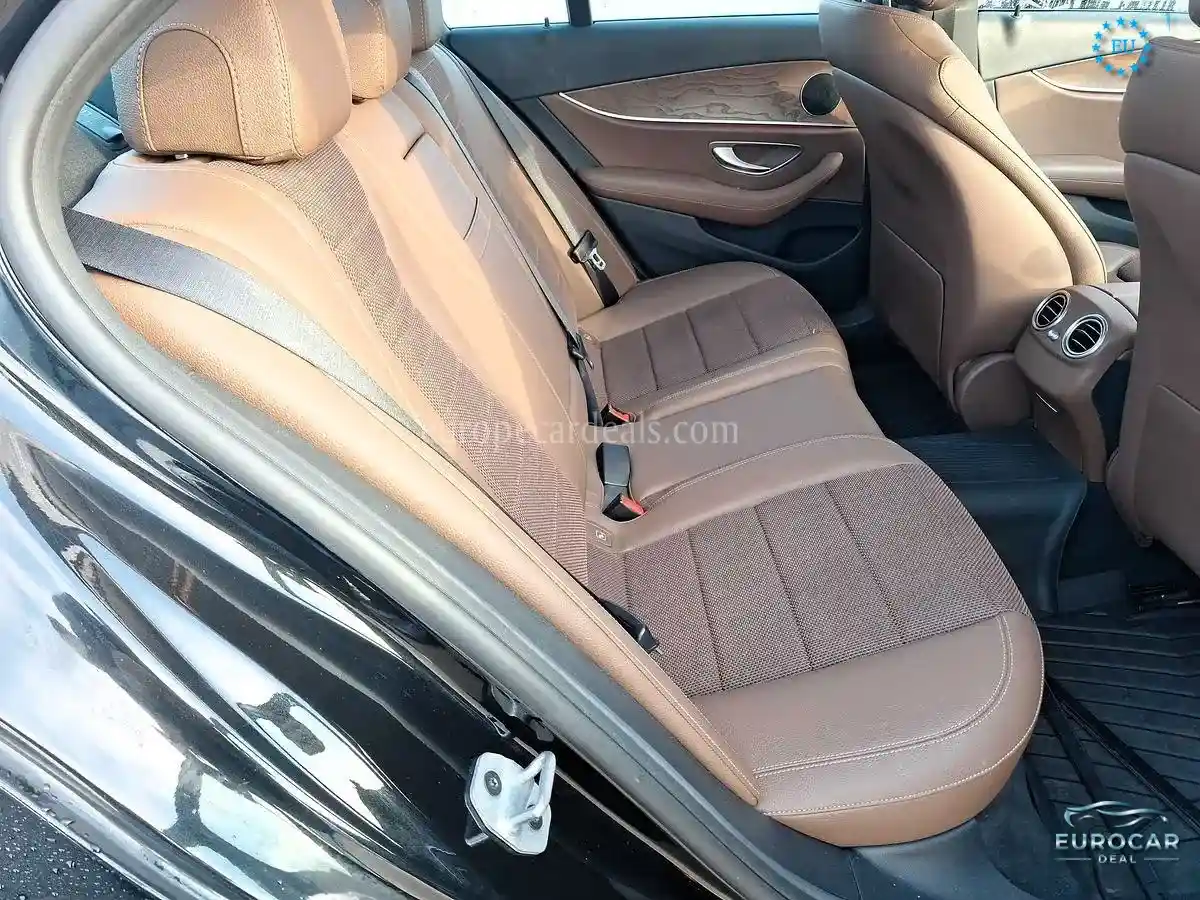 Mercedes-Benz E 200