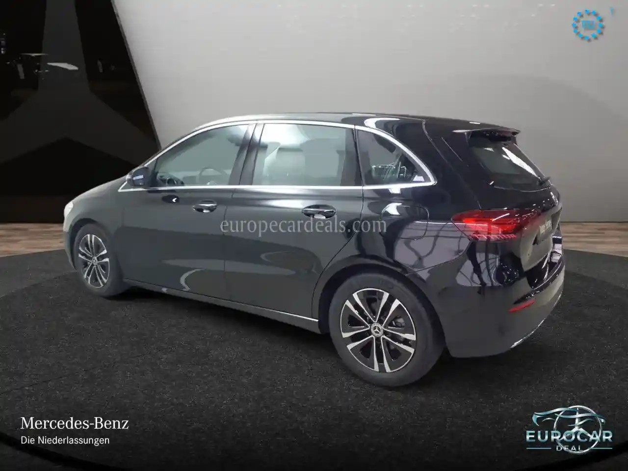 Mercedes-Benz B 180