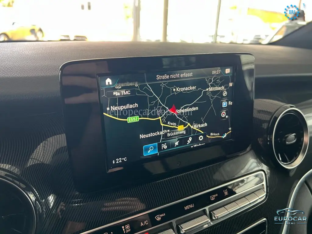 Mercedes-Benz V 220