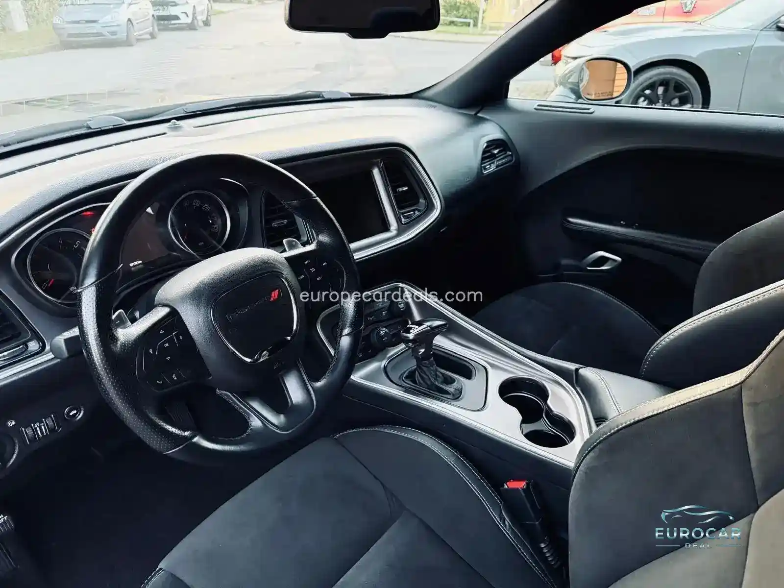 Dodge Challenger