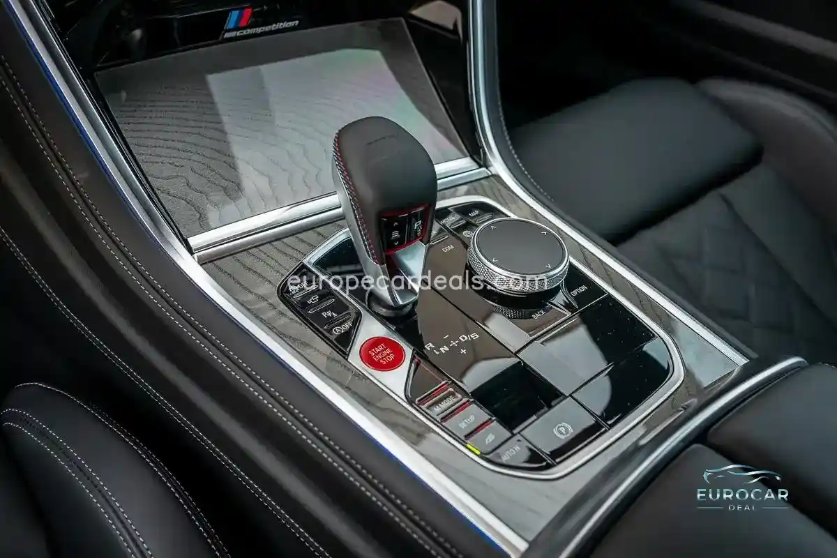 BMW M8
