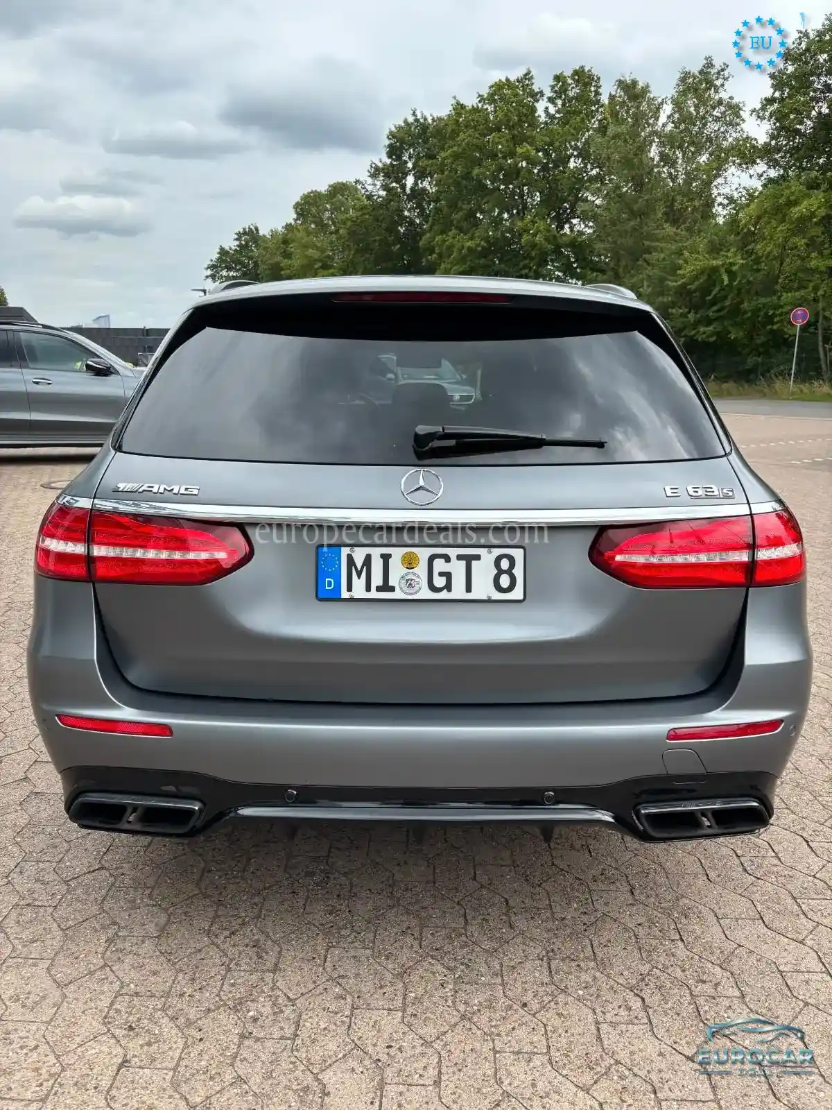 Mercedes-Benz E 63 AMG