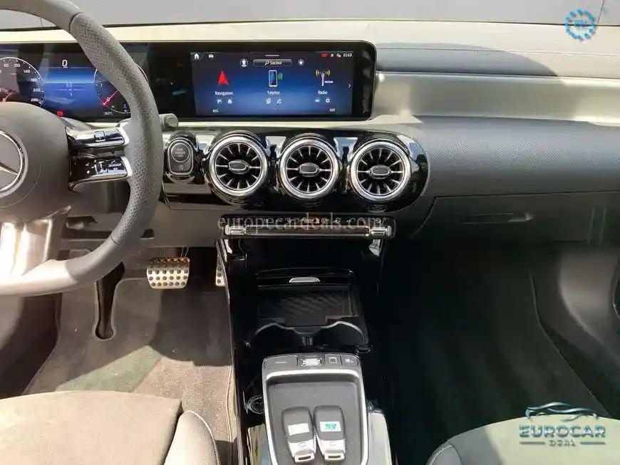 Mercedes-Benz CLA 220