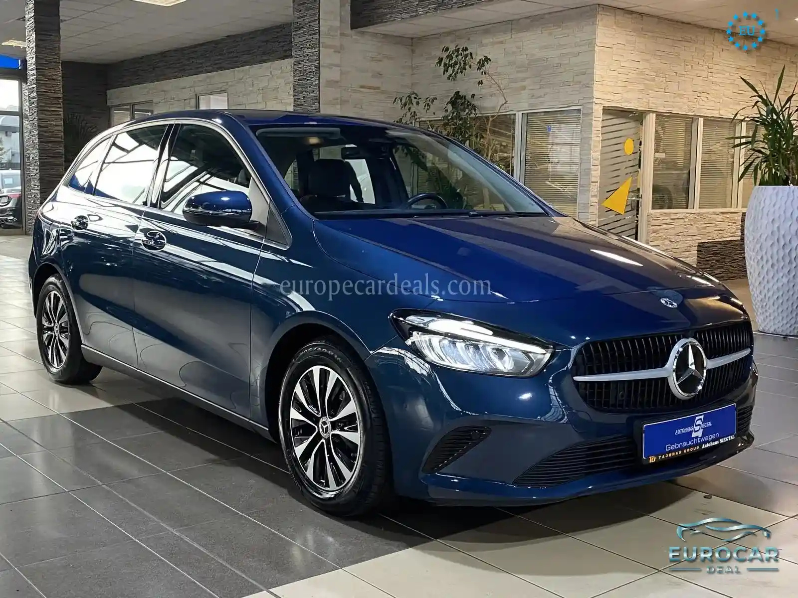 Mercedes-Benz B 180