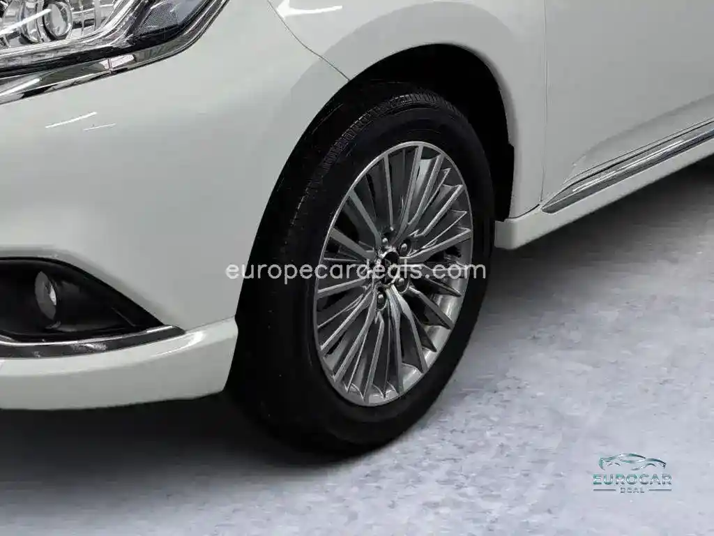 Mitsubishi Plug-in Hybrid Outlander