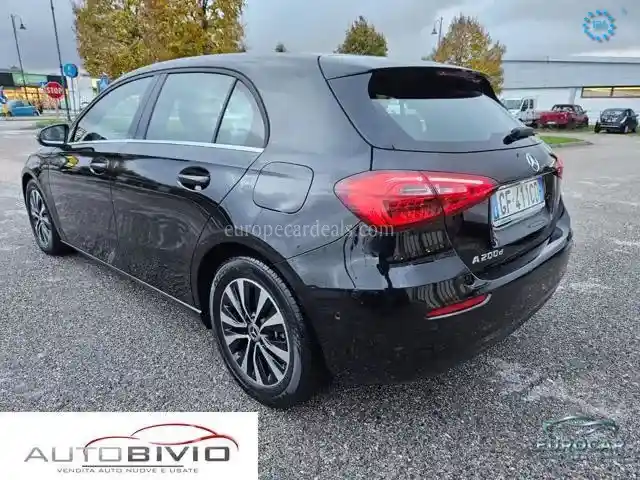 Mercedes-Benz A 200